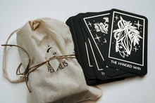 Afbeelding in Gallery-weergave laden, Feralis Tarot