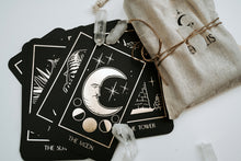 Afbeelding in Gallery-weergave laden, Feralis Tarot