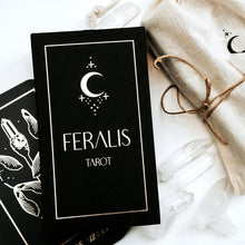 Afbeelding in Gallery-weergave laden, Feralis Tarot